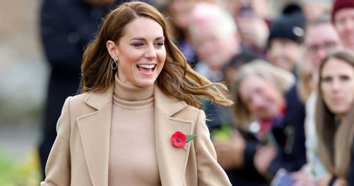 Kate Middleton visits 'The Street' community hub in England, 2022. (Cover Image Source: Getty Images|Max Mumby/Indigo)