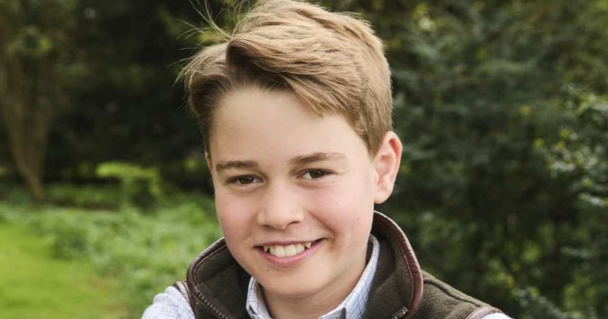 Prince George smiling in his official birthday portrait. (Cover Image Source: Instagram | @princeandprincessofwales | Josh Shinner)