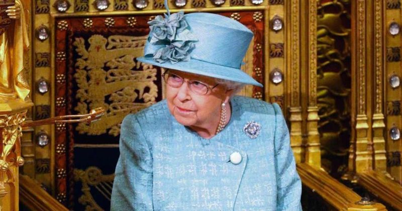 'How Heartbreakingly Sad': Piers Morgan Claims Queen Elizabeth Will Sit By Herself At Prince Philip's Funeral Due To COVID-19