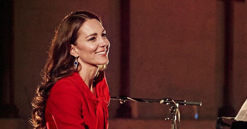 Singer Tom Walker Praises Kate Middleton's Piano Performance During Christmas Special: 'She Completely Nailed It' 