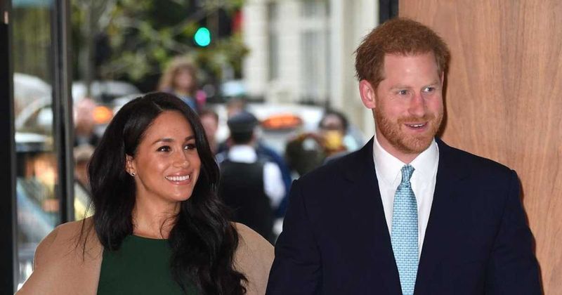 Meghan Markle Can Make Just One Silent Gesture To Send A Signal To Prince Harry, Claims Body Language Expert