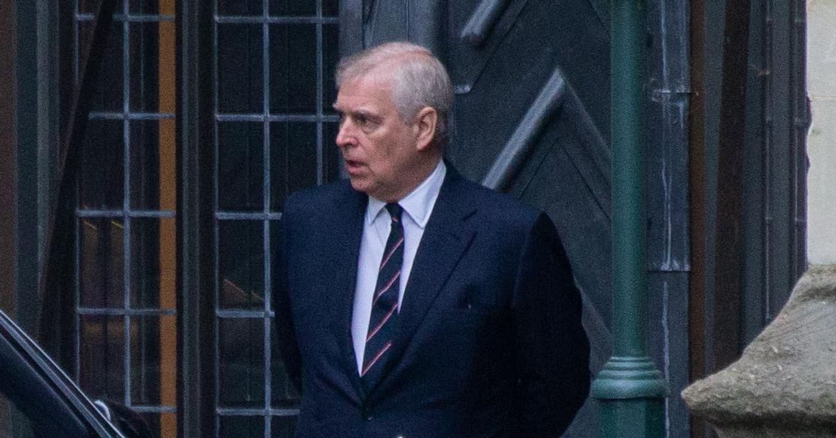 The Royal Family Made 'No Discernible Eye Contact' With Prince Andrew At Memorial Service, Body Language Expert States: They Were 'Barely Even Aware O