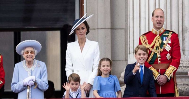 Prince George, Princess Charlotte, Prince Louis Are All Attending A Ritzy New School — Details!