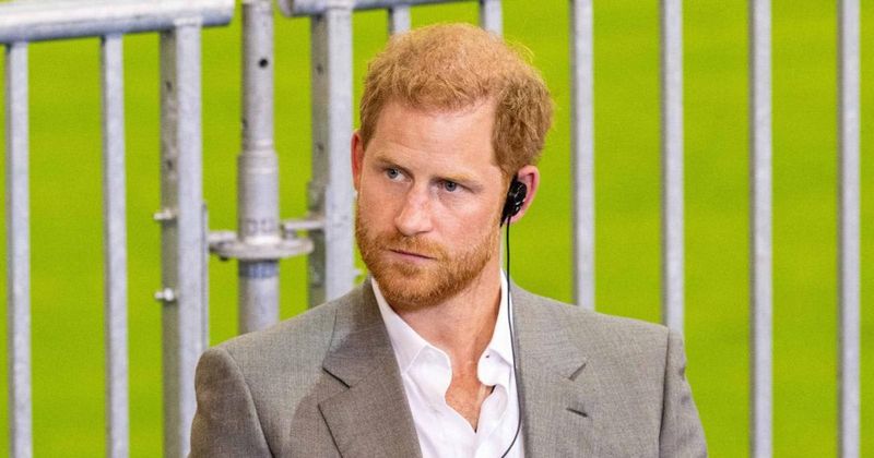 Prince Harry Changing Memoir After Queen Elizabeth's Death, Source Spills: 'The First Draft Was Disappointing' 