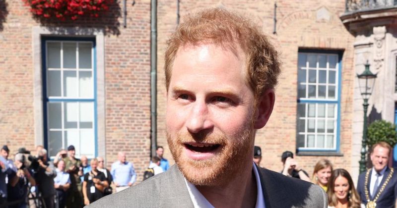 Aides & Legal Advisors Being 'Kept In The Dark' Over Prince Harry's Book, Insider Claims