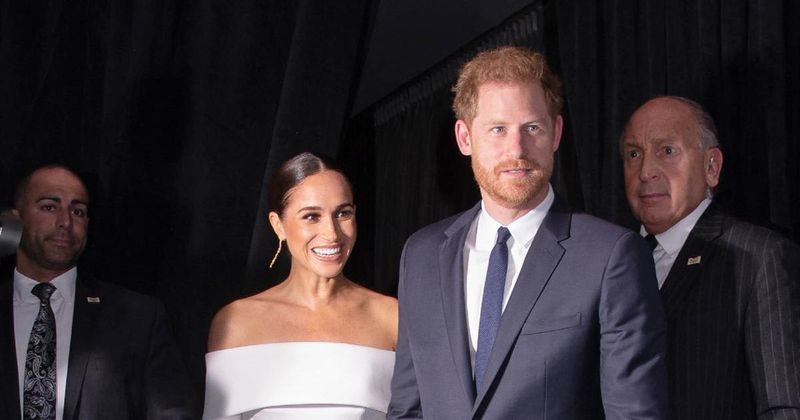 Meghan Markle & Prince Harry Leave Archie & Lilibet Out Of 2022 Christmas Card