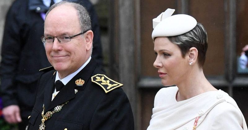 Prince Albert II and Princess Charlene Shut Down the 'Marital Rumor' Mill by Posing for Christmas Photographs at Monaco Palace