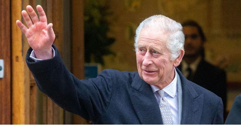 The King's Unusual Technique: Charles III 'Sleeps in Oxygen Tent' to Relieve a Common Condition