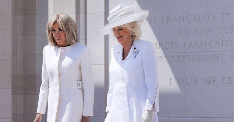 Queen Camilla Plays Coy With Brigitte Macron as She Avoids Letting French First Lady Hold Her Hand: Watch 