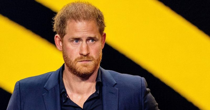 Royal Desertion: Prince Harry's Old Eton and Army Allies Shun Him for Key Reason