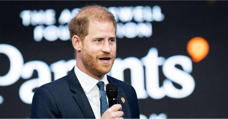 Prince Harry Is 'Testing the Waters' for a Reconciliation With King Charles During His London Trip  