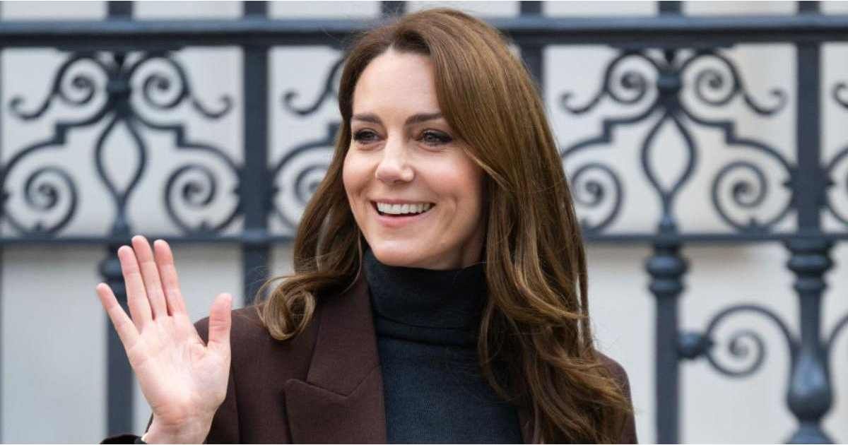 Kate Middleton Looks Almost Unrecognizable With Bright Blonde Hair in Her Childhood Photo