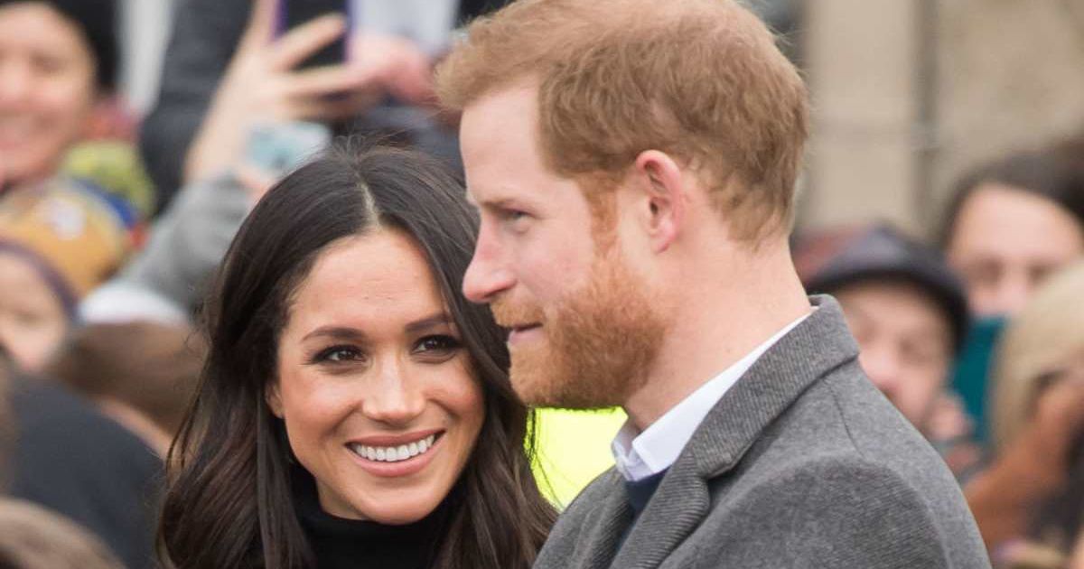 Meghan Markle and Prince Harry visit Edinburgh Castle during a visit to Scotland. (Cover Image Source: Getty Images| Samir Hussein/WireImage)