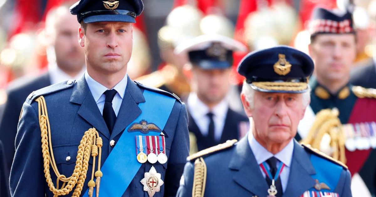 Prince William, Prince of Wales and King Charles III walk behind Queen Elizabeth II's coffin. (Cover Image Source: Getty Images | Max Mumby/Indigo)
