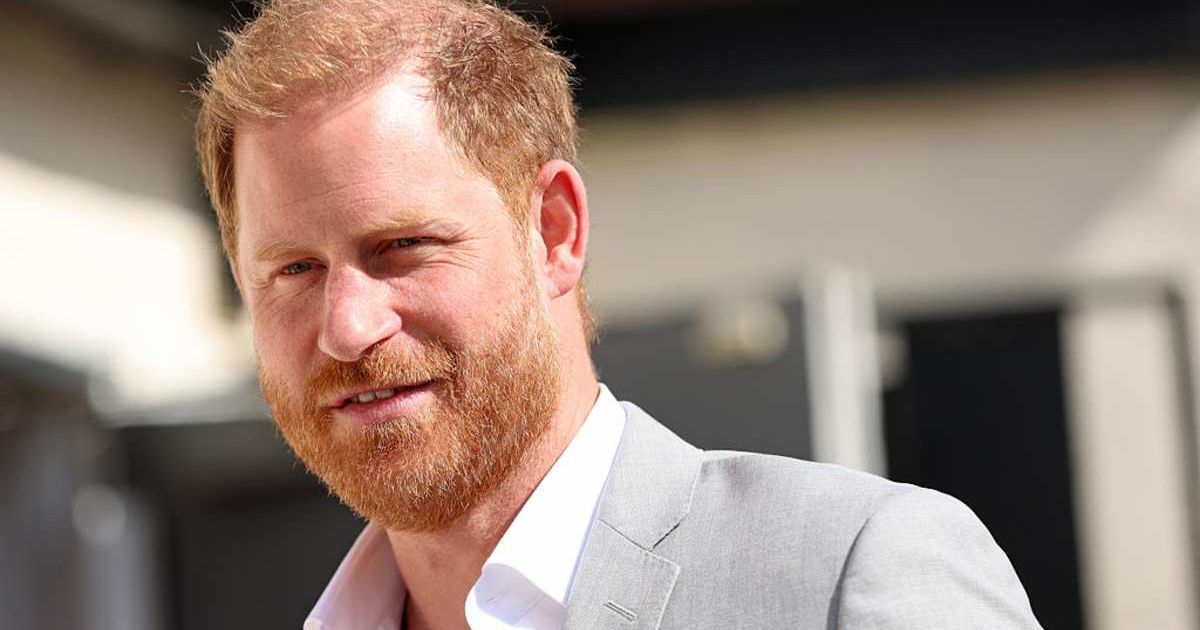 Prince Harry arrives for a visit to the community recording studio. (Cover Image Source: Getty Images| Cameron Smith)