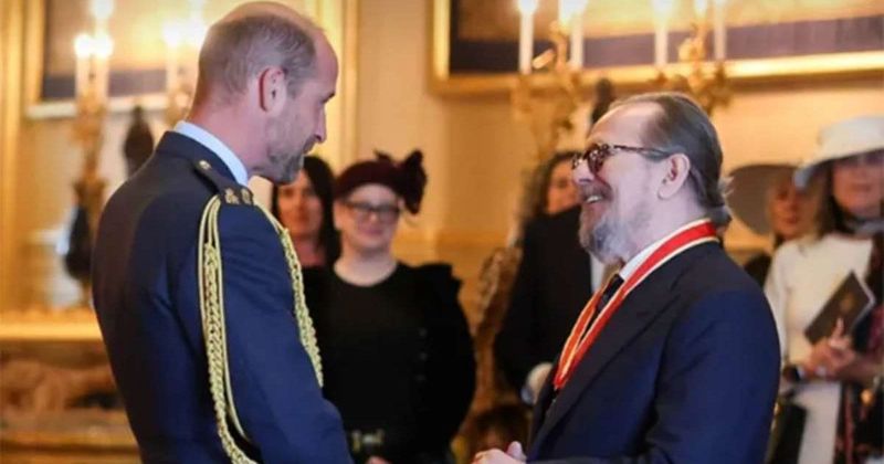 William Roasts Gary Oldman Before Knighting Him at Windsor: 'I Just Want to Give You a Good Wash'