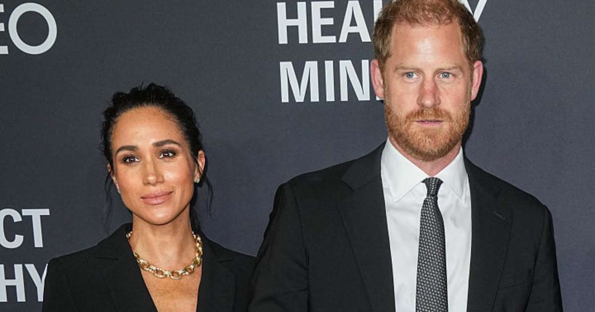 Meghan Markle and Prince Harry attend the Project Healthy Minds 3rd Annual Gala. (Cover Image Source: Getty Images| John Nacion/WireImage)