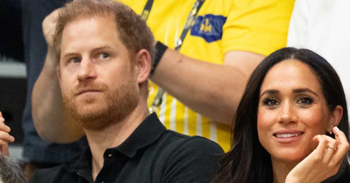Prince Harry and Meghan Markle attend the Wheelchair Basketball preliminary match between Ukraine and Australia. (Cover Image Source: Getty Images | Samir Hussein/WireImage)