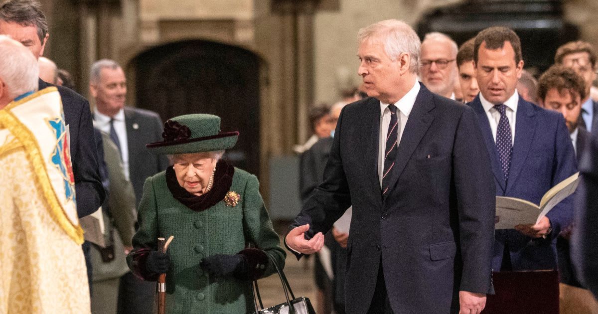 Queen Elizabeth II arrives in Westminster Abbey accompanied by Andrew Mountbatten Windsor, for the Service Of Thanksgiving For The Duke Of Edinburgh. (Cover Image Source: Getty Images | Richard Pohle)
