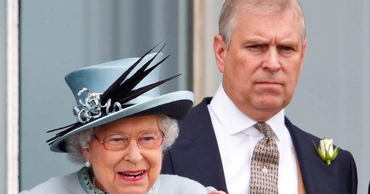 Queen Elizabeth and Andrew Mountbatten-Windsor attend Derby Day of the Investec Derby Festival. (Cover Image Source: Getty Images| Max Mumby/Indigo)