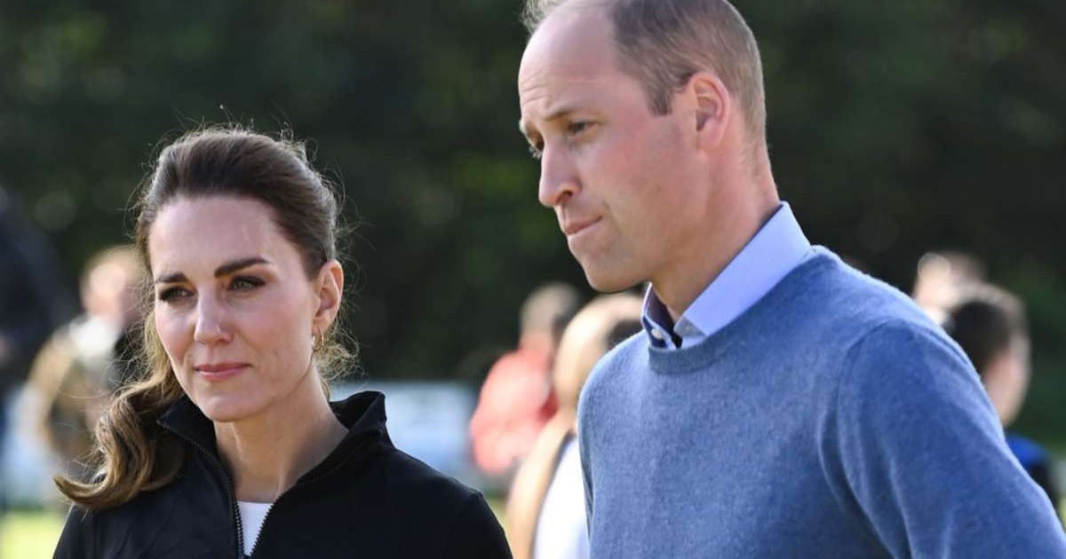 Prince William and Kate Middleton visit the City of Derry Rugby Club. (Cover Image Source: Getty Images | Pool/Samir Hussein/WireImage)