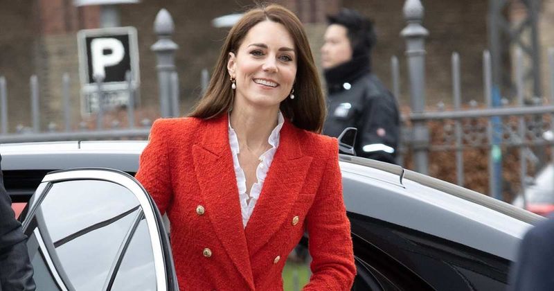 Kate’s Christmas Service Draws Family Support — but One Person's Absence Raises Questions