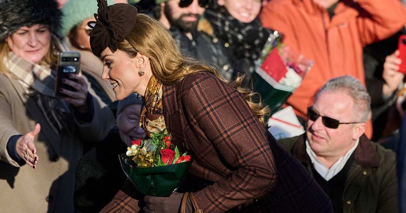 New Video Shows Kate Cracking a Brutal Joke After Man Falls Off His Chair and Hits the Ground