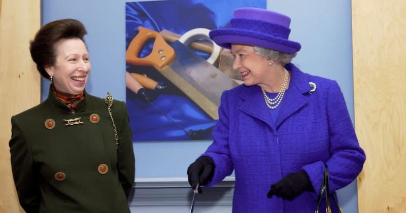 New Book Reveals Princess Anne’s Quiet Role in Reassuring Queen Elizabeth During Her Final Days