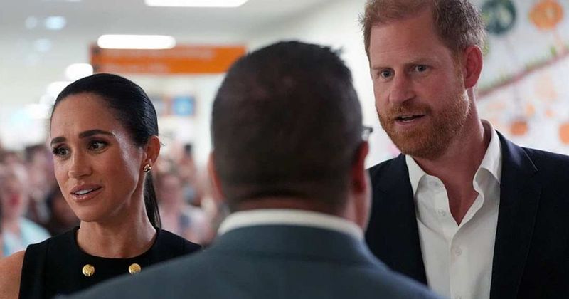 Prince Harry and Meghan Markle Flew Commercial to Australia — and Passengers Had a Lot to Say