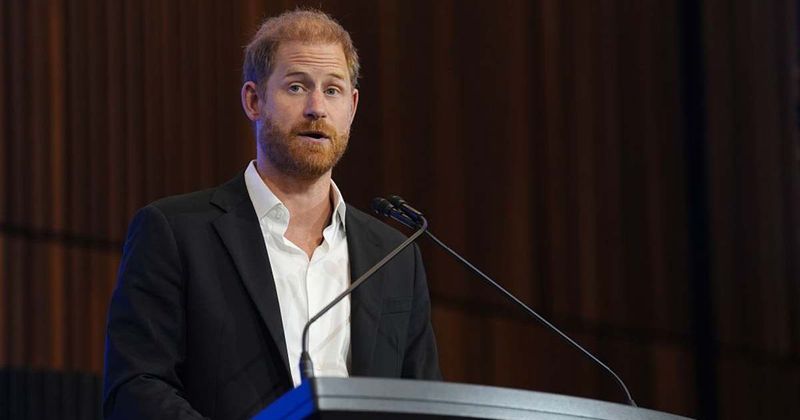 Prince Harry's Latest Comments Show He's 'More Unhappy' Now Than He's Ever Been: Expert