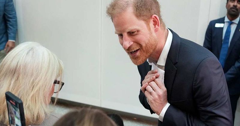 Prince Harry Said Just Three Words — and It Changed a Stranger’s Worst Flight Forever