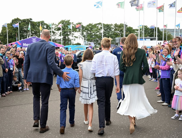 Kate Middleton and Prince William at the 2026 Glasgow Commonwealth Games with Prince George, Princess Charlotte, and Prince Louis