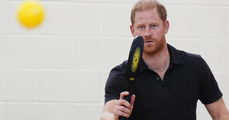 Former Royal Aide Explains Why Prince Harry Looked Like ‘the Old Harry’ at the Invictus Awards