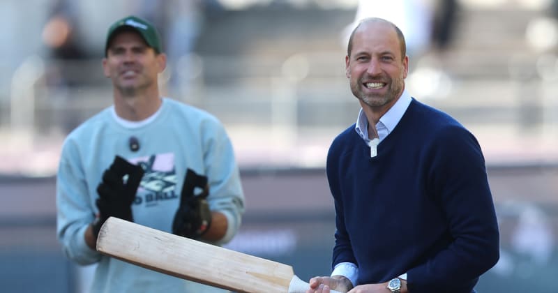 Prince William Halts Traffic Outside Buckingham Palace for Star-Studded Street Cricket Match